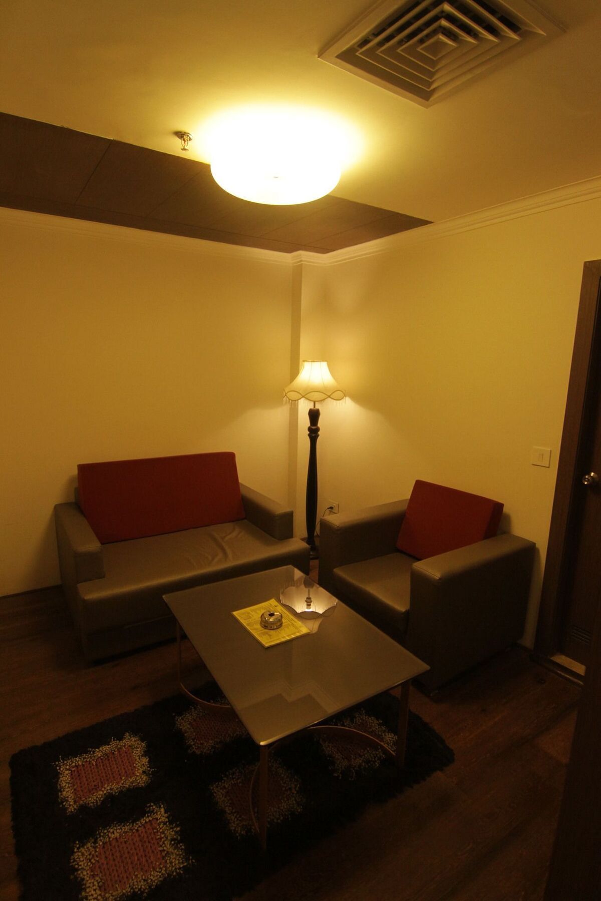 Oyo 2054 New Hotel Broadway Varanasi Exteriör bild