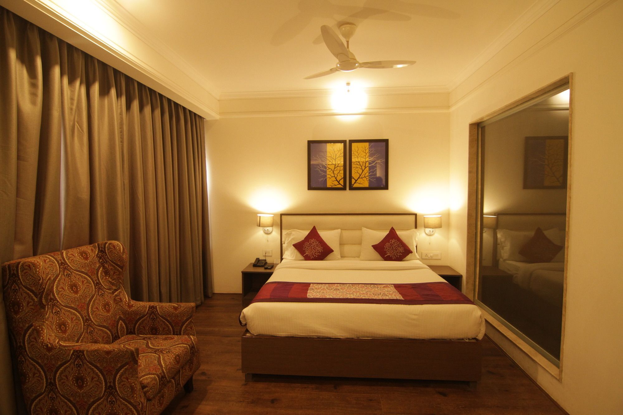 Oyo 2054 New Hotel Broadway Varanasi Exteriör bild